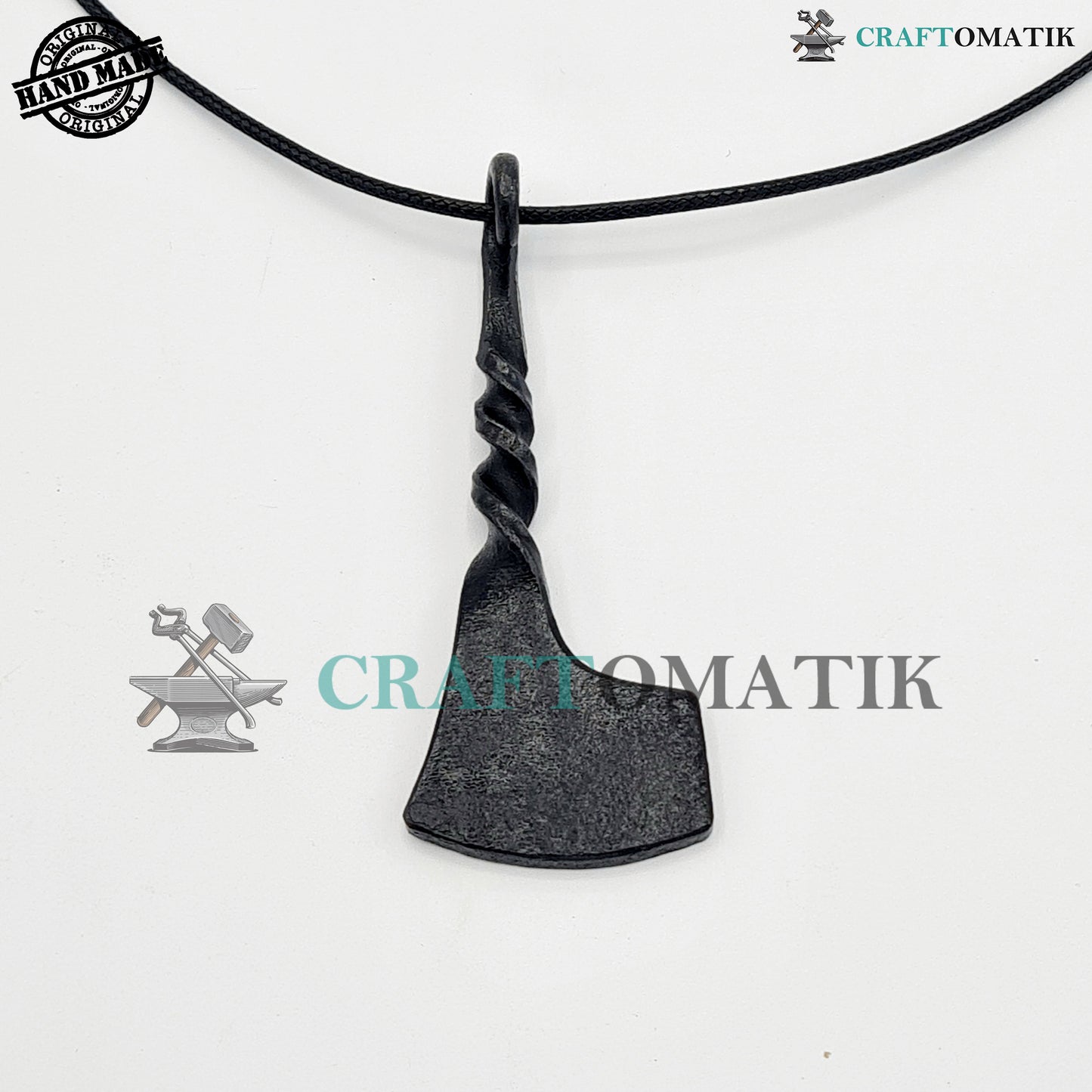 Mittelalterliches Amulett | Handgefertigter Wikinger-Anhänger | Keltisches Medaillon aus Schmiedeeisen | Axtform | HFA04