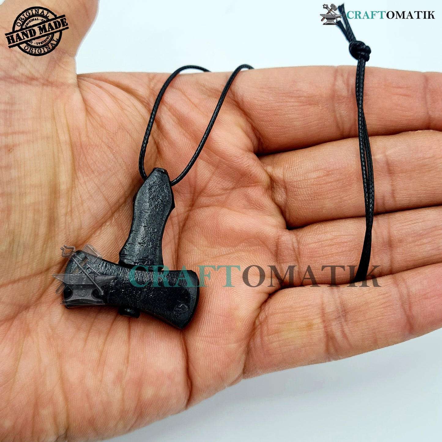 Mittelalterliches Amulett | Handgefertigter Wikinger-Anhänger | Keltisches Medaillon aus Schmiedeeisen | Hammerform | HFA14