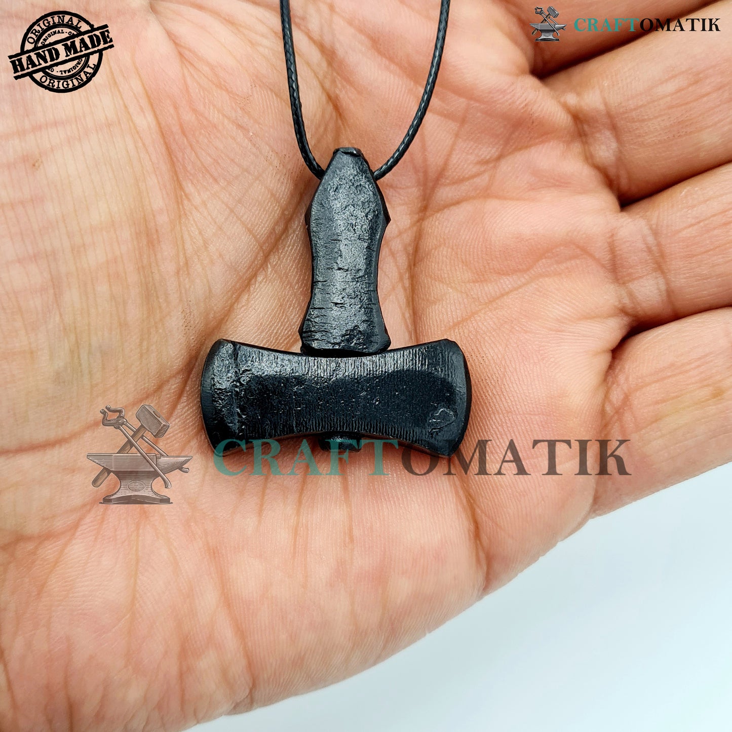 Mittelalterliches Amulett | Handgefertigter Wikinger-Anhänger | Keltisches Medaillon aus Schmiedeeisen | Hammerform | HFA14