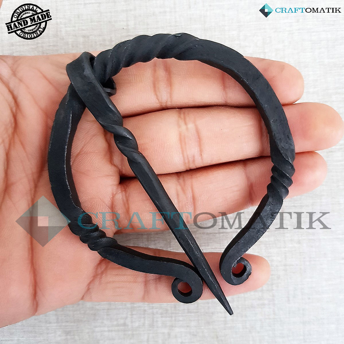 Medieval Brooch | Wrought Iron Ring and Needle | Handmade Viking LARP Fibula Ring Clasp Garment Pin | HFRC02