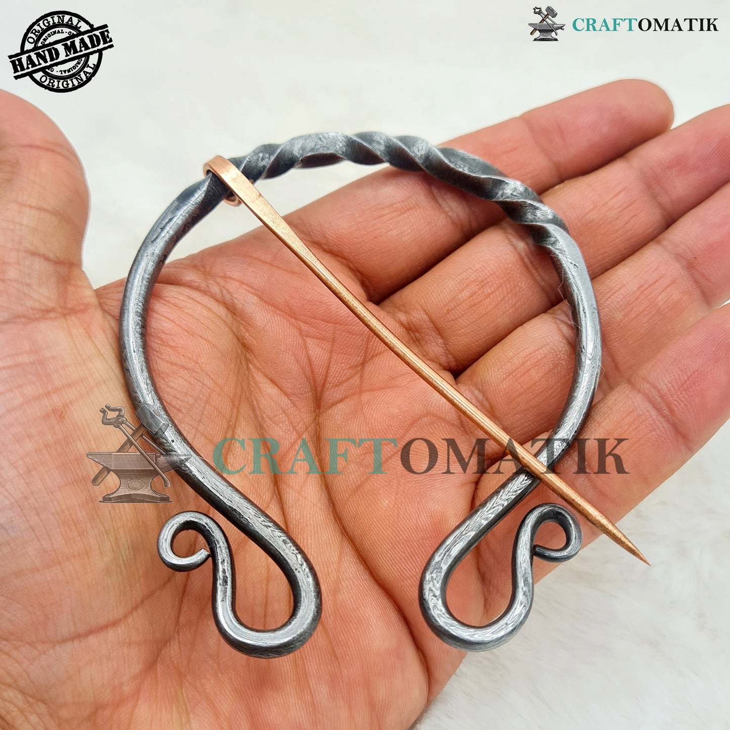 Mittelalterliche Damaszener Brosche | Ring aus Damaszener Stahl | Messingnadel | Handgefertigte Wikinger LARP-Fibel mit Ringverschluss | HFRCD06