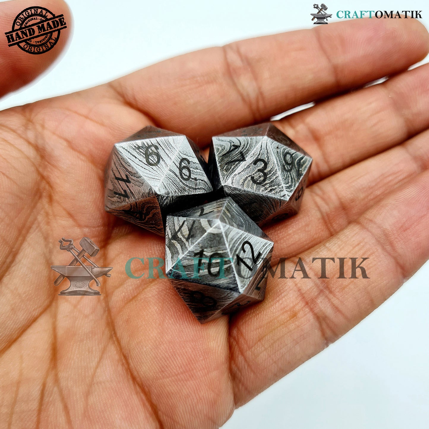 Damascus DnD Dice D20 | Handmade Casino Dice | Damascus Steel Cube| 25mm 20-sided | Decoration Steel Dice